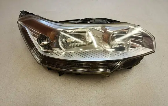 Citroen C5 Headlight/headlamp 9684845280 89902485 89901887