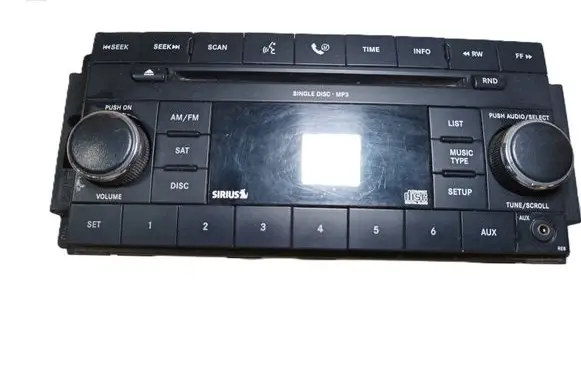 Jeep Grand Cherokee (WK) Radio/CD/DVD/GPS head unit P05064420AF 023220675565