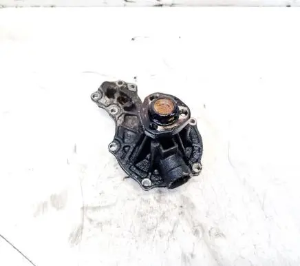 Volkswagen PASSAT B4 Water pump 026121019