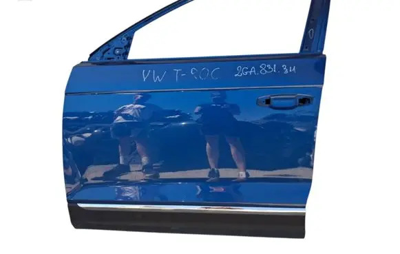 Volkswagen T-Roc Front door 2GA