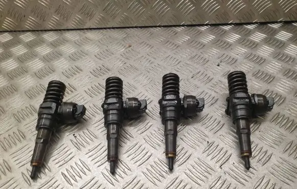 Fuel injectors set