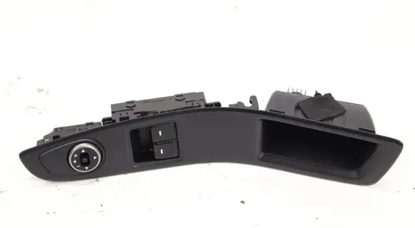 Hyundai i20 (GB IB) Other switches/knobs/shifts 93570-C8000