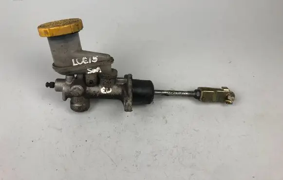 Subaru Legacy Clutch master cylinder