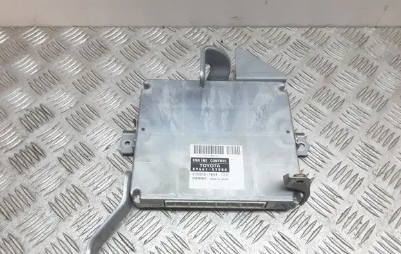 Toyota Prius (XW20) Engine control unit/module 8966147080