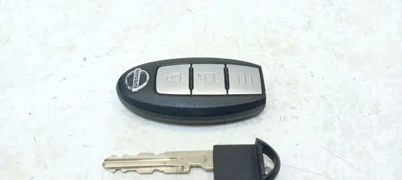 Nissan Qashqai Ignition key/card S180144102 S180144202 285E34CB0A