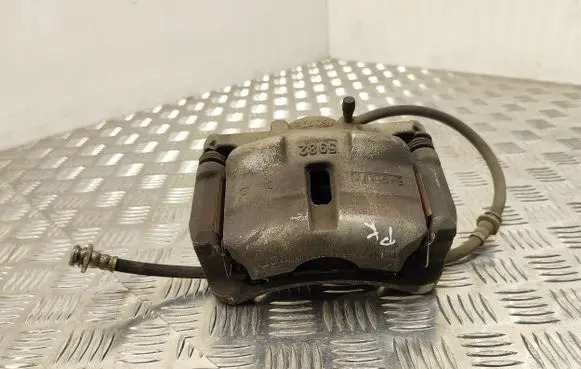 Nissan X-Trail T32 Front brake caliper