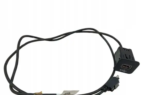 Jeep Cherokee USB socket connector 68145140AC