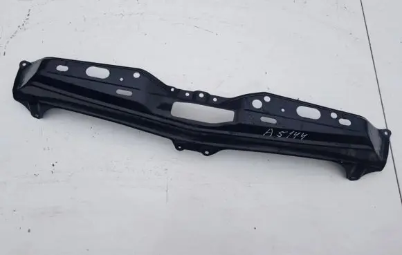 Subaru Outback Radiator support slam panel