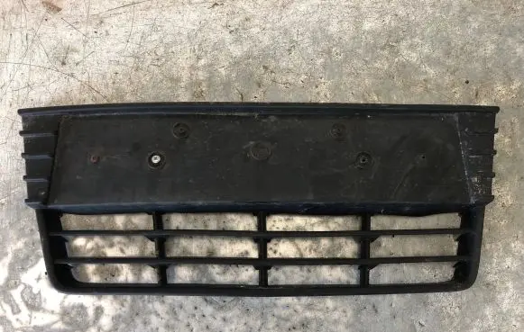Ford Focus Front grill BM51-17K945-A