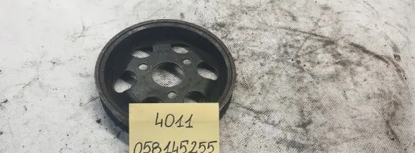 Volkswagen PASSAT B5.5 Power steering pump pulley 058145255E