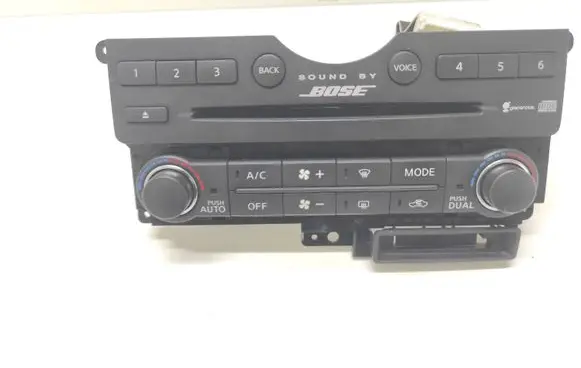 Nissan Armada (WA60) Climate control unit