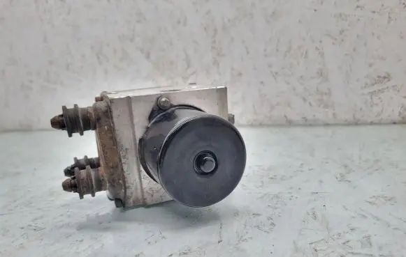 Volkswagen PASSAT B6 ABS Pump 3C0614109