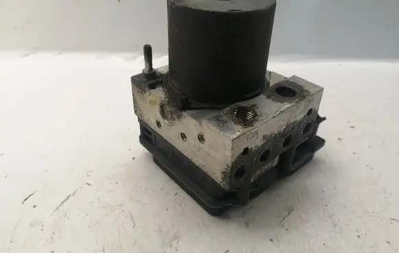 Toyota Corolla Verso AR10 ABS Pump 440500F030