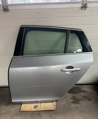 Volvo V60 Rear door 