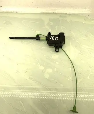 Volvo V60 Fuel tank cap lock 86113136