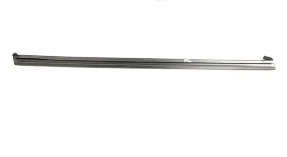 Nissan Qashqai Front door glass trim molding 