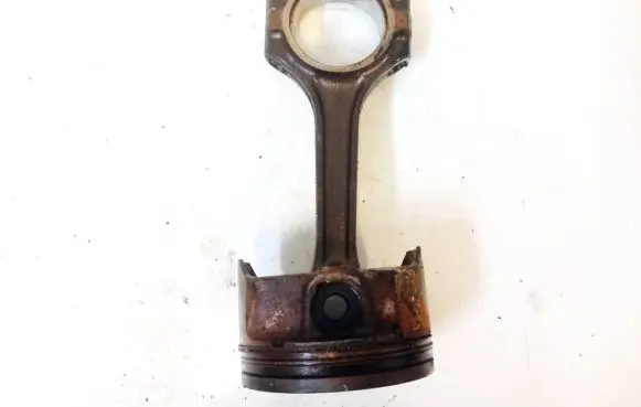 Opel Mokka Piston with connecting rod