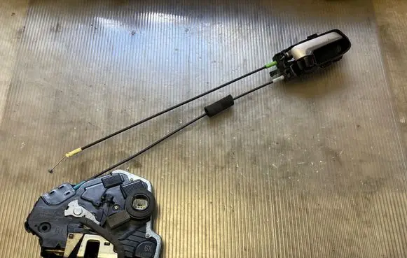 Front door lock
