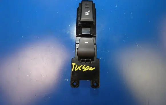 Hyundai Tucson TL Electric window control switch 93580-D3021 20T03292125 MR3T9547