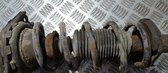 Nissan Almera N16 Rear coil spring
