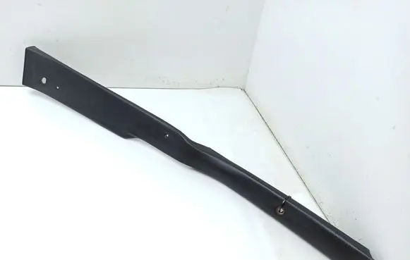 (B) pillar trim (bottom)