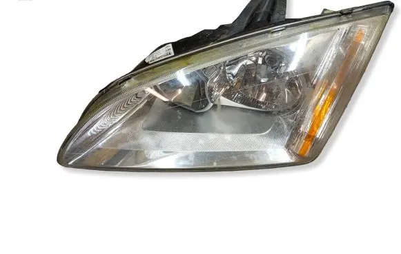 Ford Focus Headlight/headlamp 