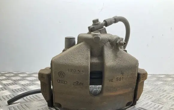 Skoda Superb B6 (3T) Front brake caliper 581