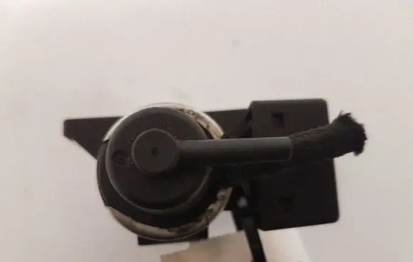 BMW 5 E39 Turbo solenoid valve 72279600 2247906