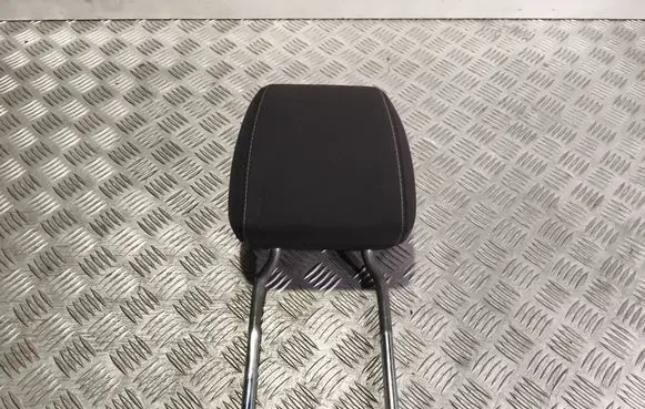 Ford Focus Front seat headrest 