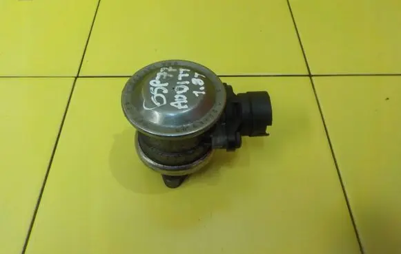 Audi TT Mk1 EGR thermostat 06A131102A 6SP77