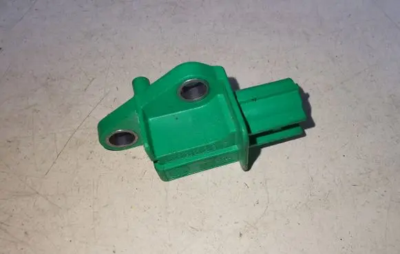 Audi A4 S4 B8 8K Airbag deployment crash/impact sensor 1K0909606C
