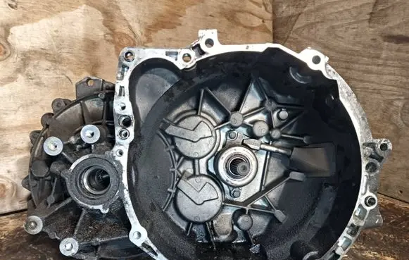 Volvo S40, V40 Manual 5 speed gearbox 1023825