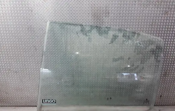 Skoda Octavia Mk1 (1U) Rear door window glass