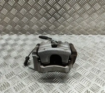 Audi Q7 4M Rear brake caliper 4M0615404A