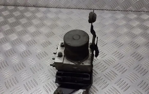 Renault Megane II ABS Pump 8200685699