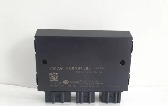 Audi A6 S6 C7 4G Tow bar trailer control unit/module 4G8907383 5DS01015921