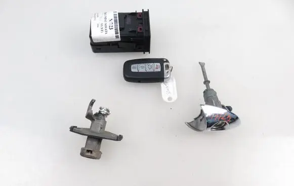 Hyundai Sonata Ignition lock 954902S200