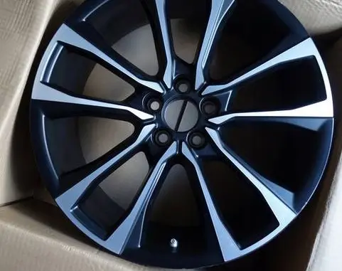 Audi A3 8Y R18 alloy rim 82A071498