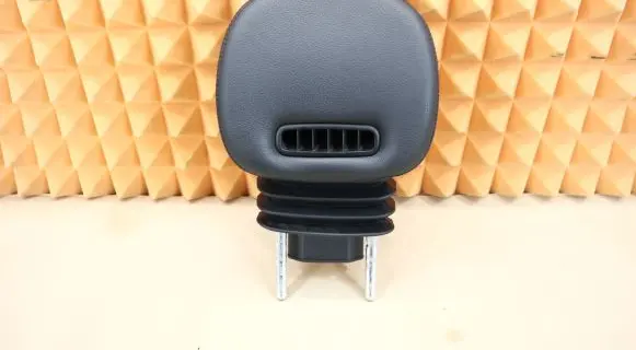 Mercedes-Benz SLK R171 Front seat headrest 