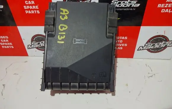 Audi A3 S3 8P Fuse box cover 1K0937132F