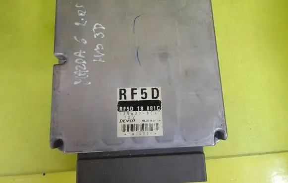 Mazda 6 Engine control unit/module RF5D18881C