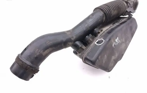 Toyota Prius (XW30) Intake resonator 1789337040