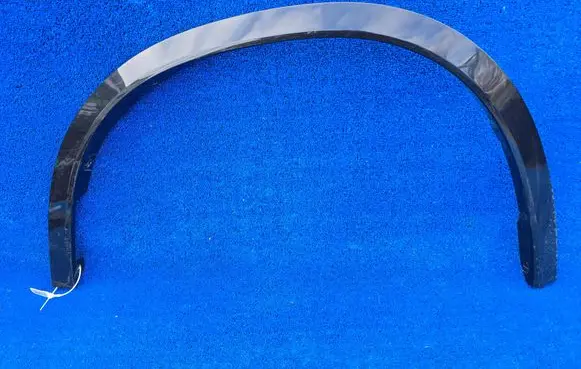 BMW X1 U11 Front arch trim 5A01685