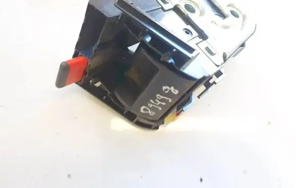 Chevrolet Cruze Seat back rest lock catch 406102l