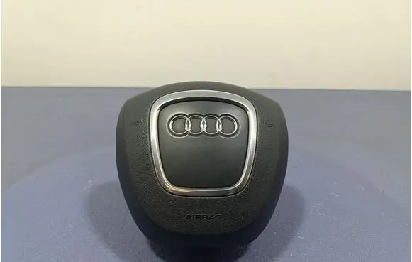 Audi A3 S3 A3 Sportback 8P Steering wheel airbag 8P0880201AJ