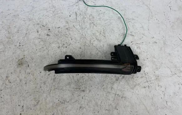 Audi RS5 Mirror indicator light 8K0949102C