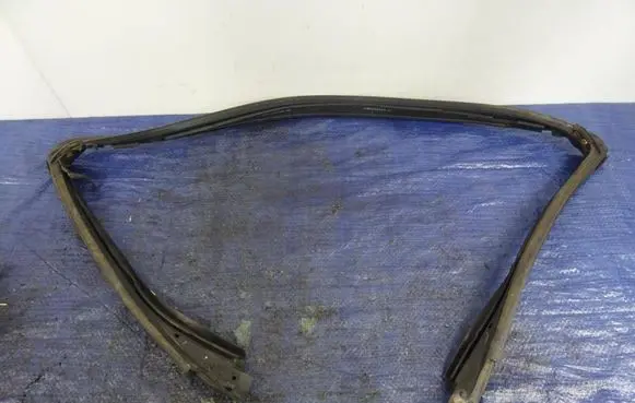 Mercedes-Benz SLK R171 Rubber seal front coupe door window A1717200178