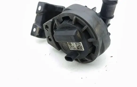 Volkswagen ID.3 Electric auxiliary coolant/water pump 1EA965567 130820