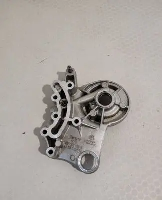Skoda Octavia Mk2 (1Z) Timing chain cover 06H103166G