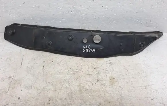 Mercedes-Benz GL X164 Fender end trim A2538890025